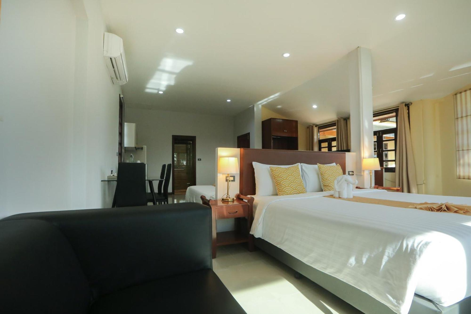 Blue Beach Apartment Rawai Exterior photo